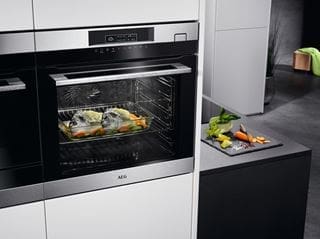 how does a steam oven work?